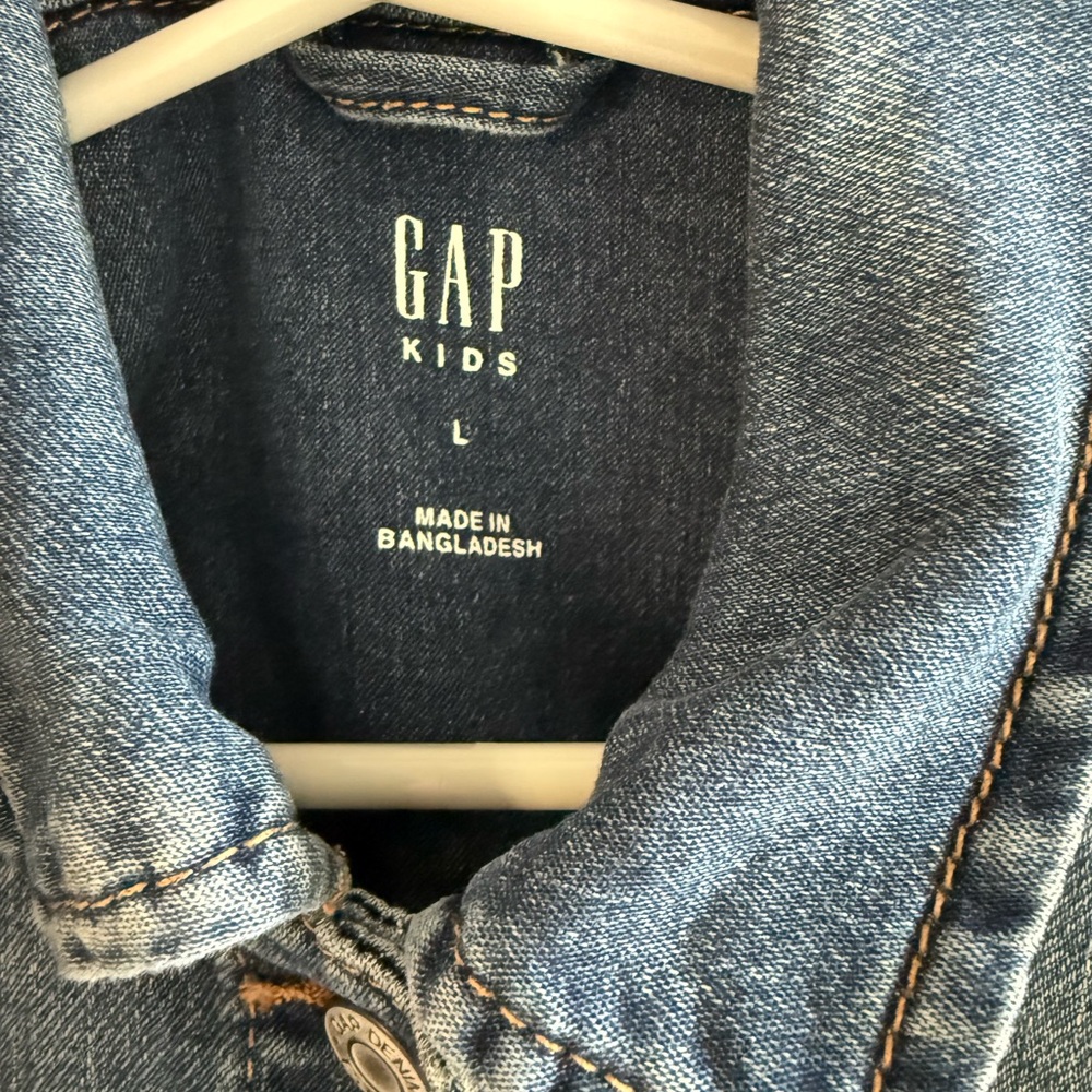 GAP Kids size Large Classic Denim Jacket - Picture 6 of 7